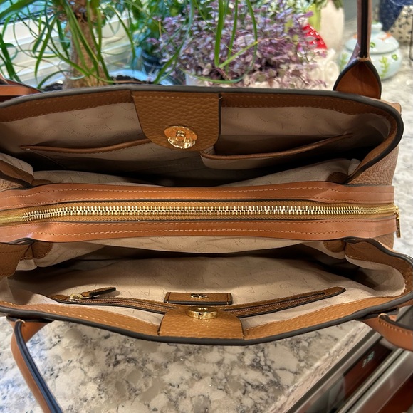 RADLEY LONDON Baylis Road Tan Leather Bag - Picture 9 of 11